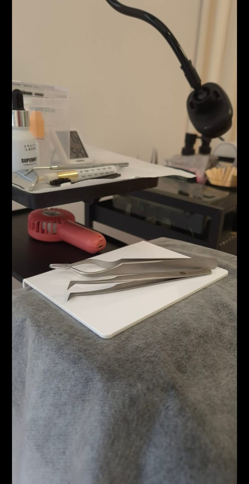 Claudia-ART_Brows_&_Lashes_Arbeitsplatz_2